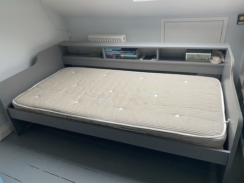 Single day bed - with, without